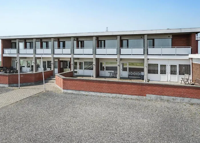 Stilla - 35km From The Sea By Interhome